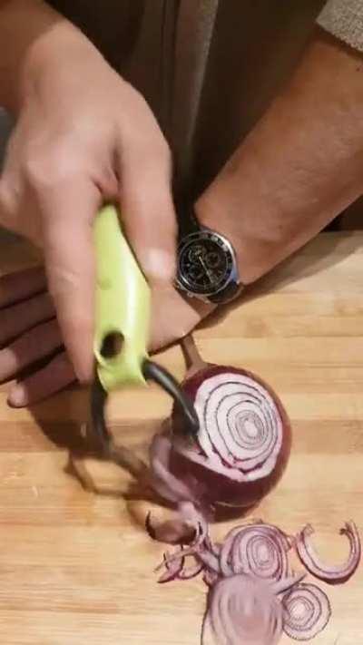 TIL learned that you can cut onions with a potato peeler