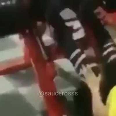 Con antelación avisó que este video está distorsionado, pero no es mucho