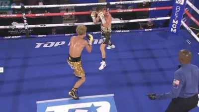 Naoya Inoue drilling the seventh-round KO of Jason Maloney