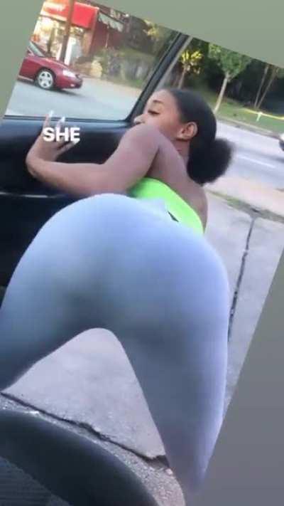 She ugly asl but her ass move