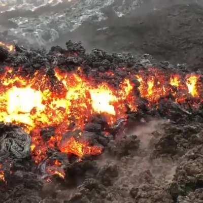 Дождь и лава