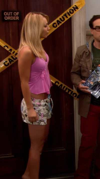 Kaley Cuoco love this outfit