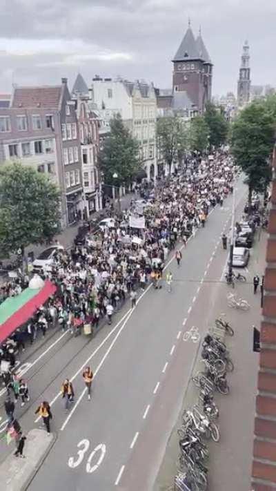 Demonstratie voor meer steun voor Afgaanse vluchtelingen