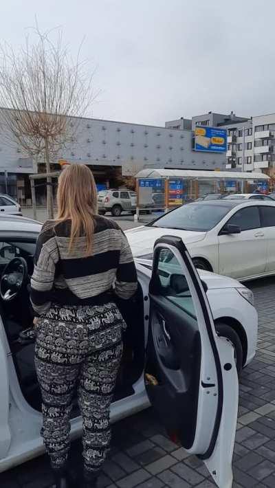 A quick public flashing of my big ass in this parking lot and evacuation from there. Heh