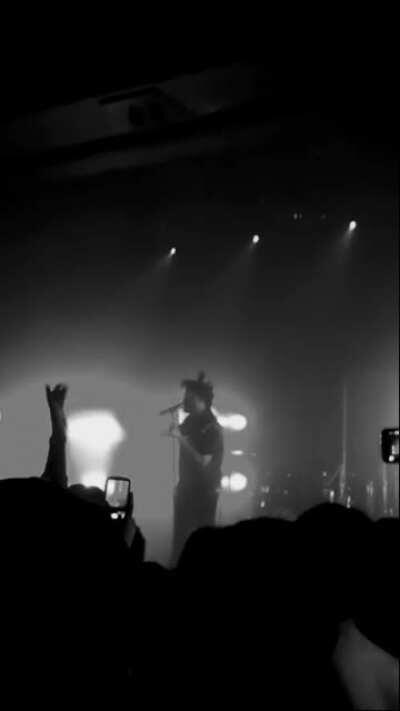 Abel sings a rare version of Loft Music live