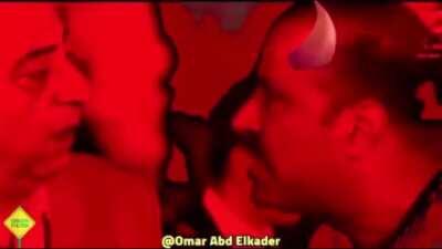 خلي بالك علشان دا لازم نديلو علي وشو 😂