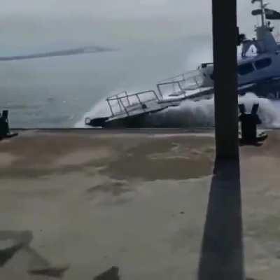 Тормознуть.