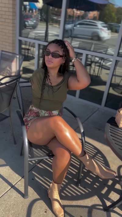 Ashley (@ash2happyy)