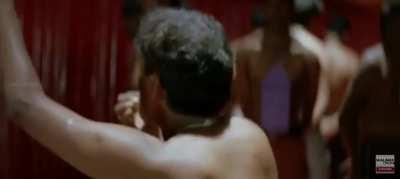 Arey malli aduguthunna ra, repu prasads lo avatar tickets undhi, nenu vellatla evarikaina kaavala?