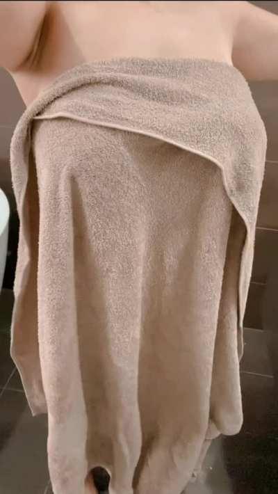 Who needs a towel rack?