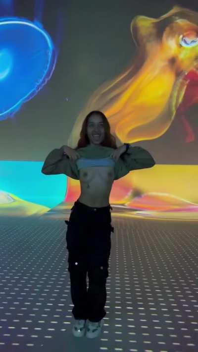 Flashing my boobs at the museum!