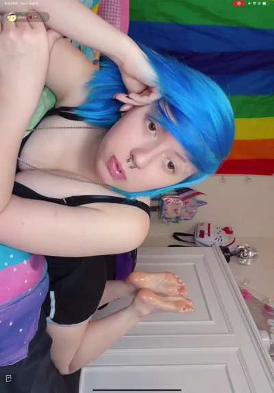 oily soles tiktok live ghoulsbrainmush