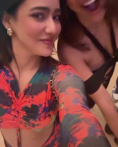 Neha Sharma with sister Aisha Sharma 
