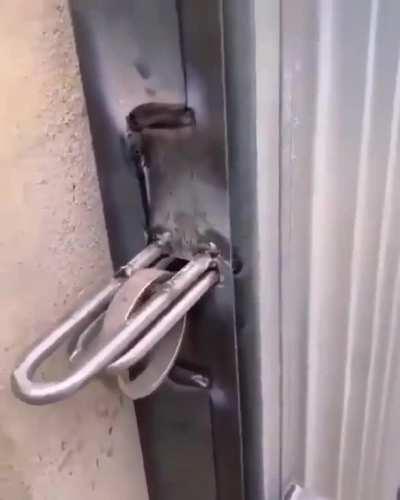 Smart design for locking a gate