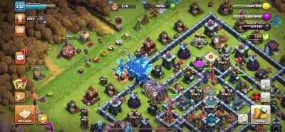 [humor] POV: You’re the only th13 with max troops donating for CWL