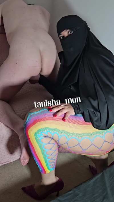 Milking bulls dick and eating his ass