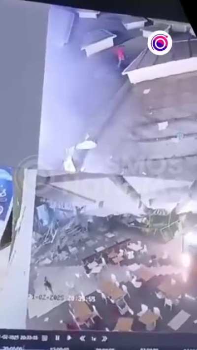 02/21/25 Security camera footage of shopping center roof collapse in Trujillo, Peru. At least 4 dead and 79 injured.