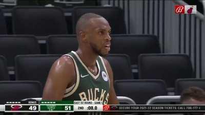 [Highlight] Bam steals the steal and absorbs the contact for the and-1