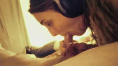 Pretty strong cumshot (ChezzaLuna)