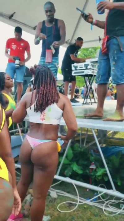 60 seconds of pace and grind (📷:@nigelsocrazy_)