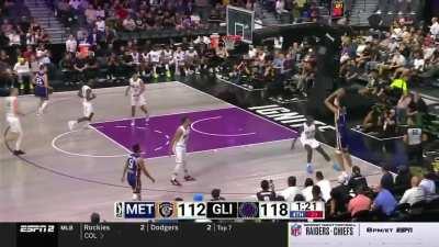 [Highlight] Wembanyama hits his 7th three of the night