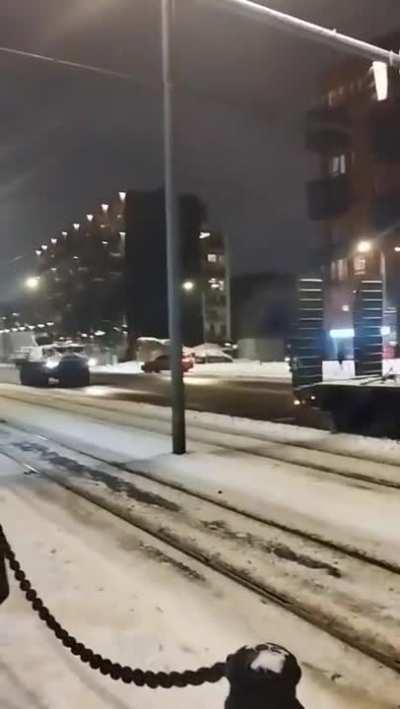 British Challenger 2 tanks heading to Ukraine (Music from source)