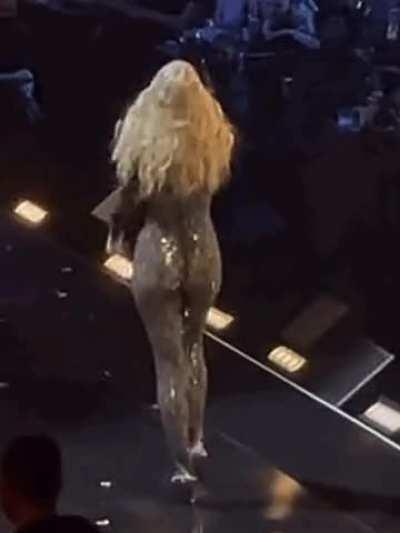 Today is definitely a Good Friday and I want to worship my Goddess by filling all of her holes up with my cum so fucking bad. I want my face buried in her ass just licking and worshipping it. I want my cock to live in her ass with this outfit on, I want t