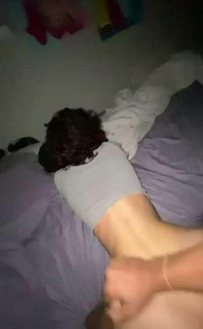 Fucked my petite cousin (F19) while her parents were on vacay 😏😏😏😈😈