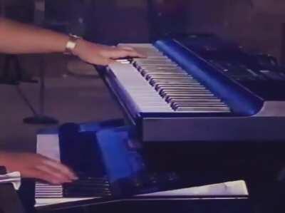 Selena & fans como la Flor into la llamada