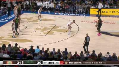 [Highlight] Trey Murphy DETONATES to the rack in his first game back this season!