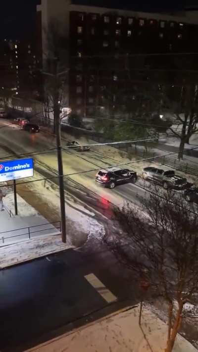 The Southern US doesnt know how to handle these weather conditions