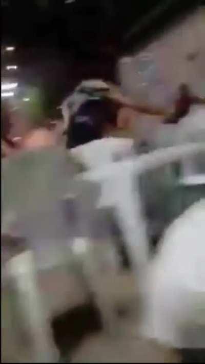 RUN EREN, IS TITANS ARE COMING