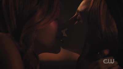 Cheryl and Toni (03x15) Short edit