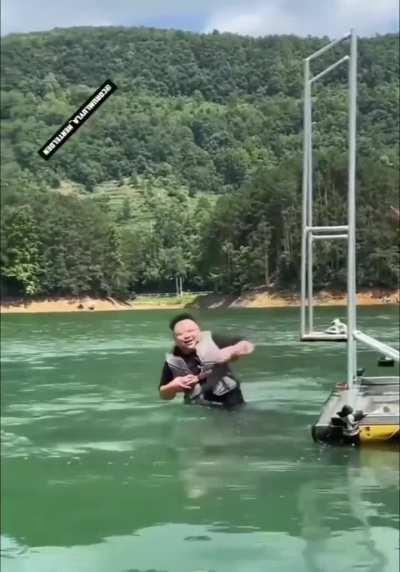 Flyboarding - Expectation vs Reality 