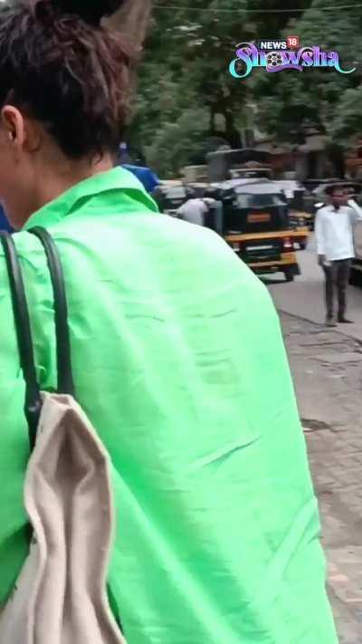 Karishma Tanna - Oops moment