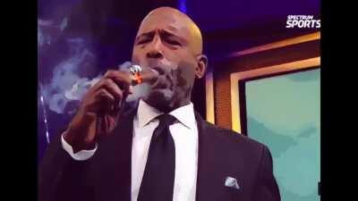 Smoking on that Roswaal pack after the end of season 2