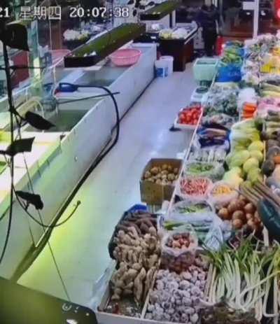 A typical Chinese fish market