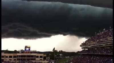 apocalyptic looking cloud