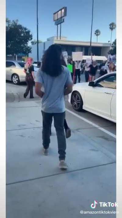 Vegans VS IN N OUT patrons