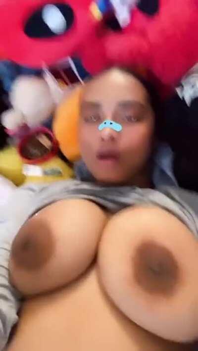 Focus on my Eyes, if you can