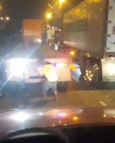 Painting the highbeam tail lights