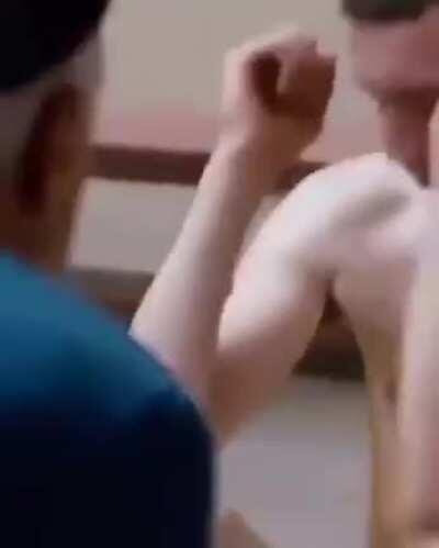 Hayallerinizin peşinden koşun arkadaşlar, dünyaya bir kere geliyosunuz. Bakın nasıl başarmış.