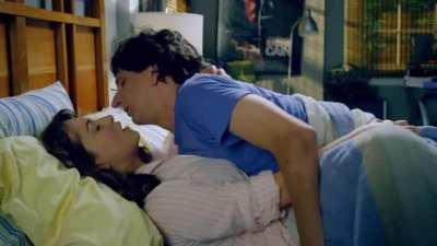 Milana Vayntrub - Love (Netflix)