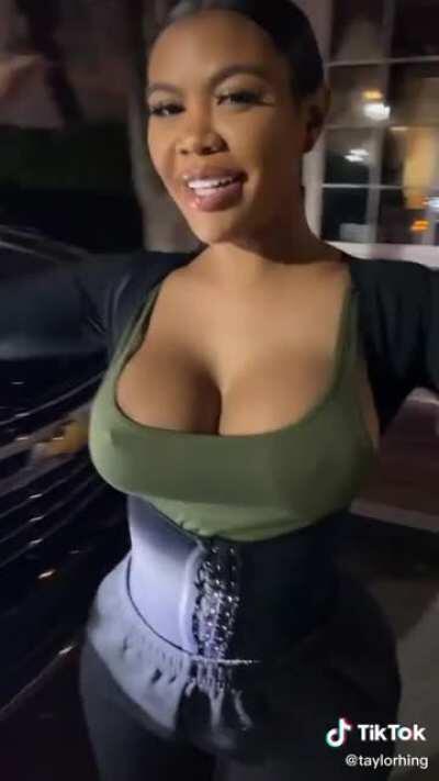 #BustItChallenge She ain’t do it right but idgaf