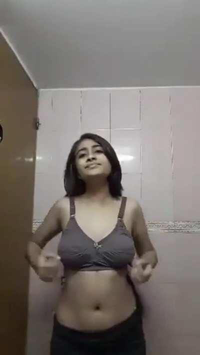 Cute Shy GF😍 showing her hot body to BF for the first time 🔥. Full stripping video link below 👇