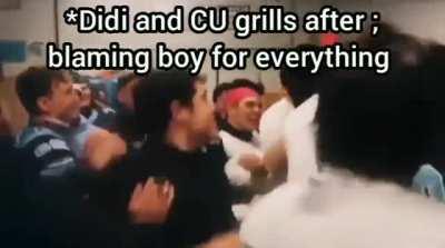 Boys fighting for justice meanwhile girls☕