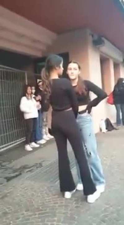 Italian girl vs punjabi girl