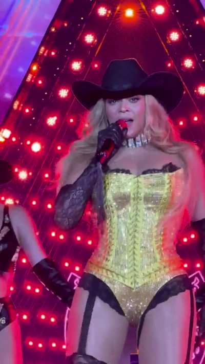 I didn't know country could be so sexy