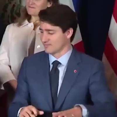 POTUS signing on the other Leaders' dotted line