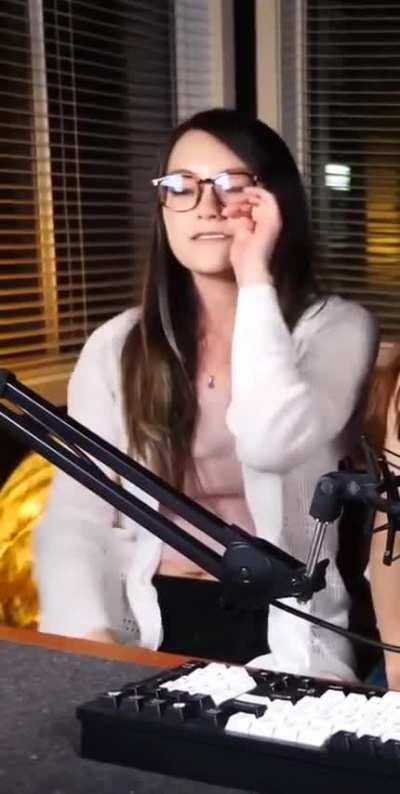 Jeannie belly peek 2